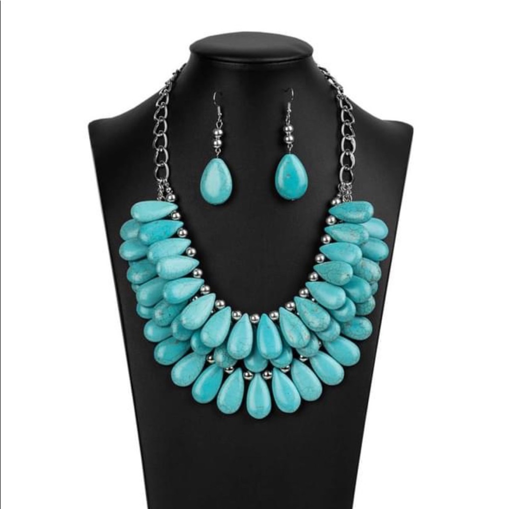 This beautiful Blue Z Collection Signature Series Necklace ❤️❤️